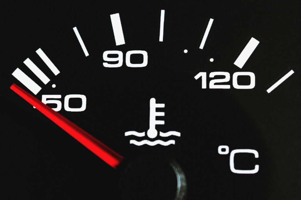 Tableau de bord voiture aiguille température moteur bloquée ne monte pas thermostat défaillant