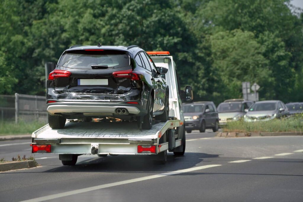 voiture qui part à la fourrière