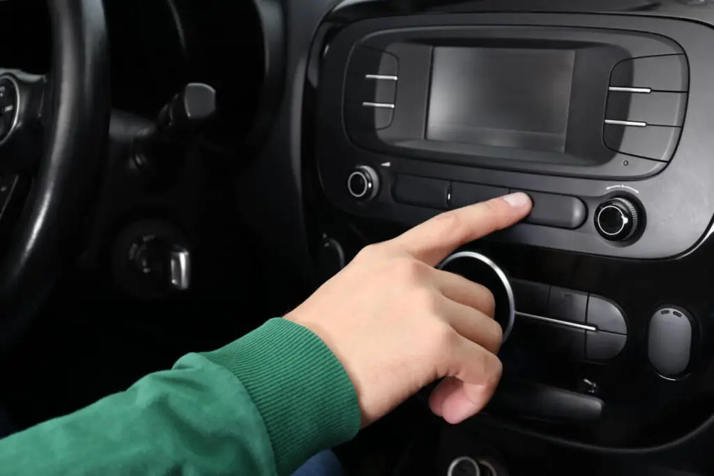 Tableau de bord Citroën C4 Picasso avec écran central noir éteint en panne