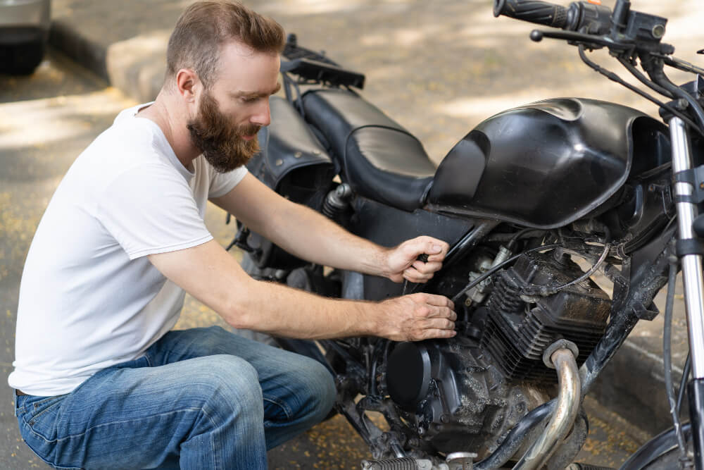 Pas d'étincelle à la bougie sur un moteur 2 temps : que faire ? 3