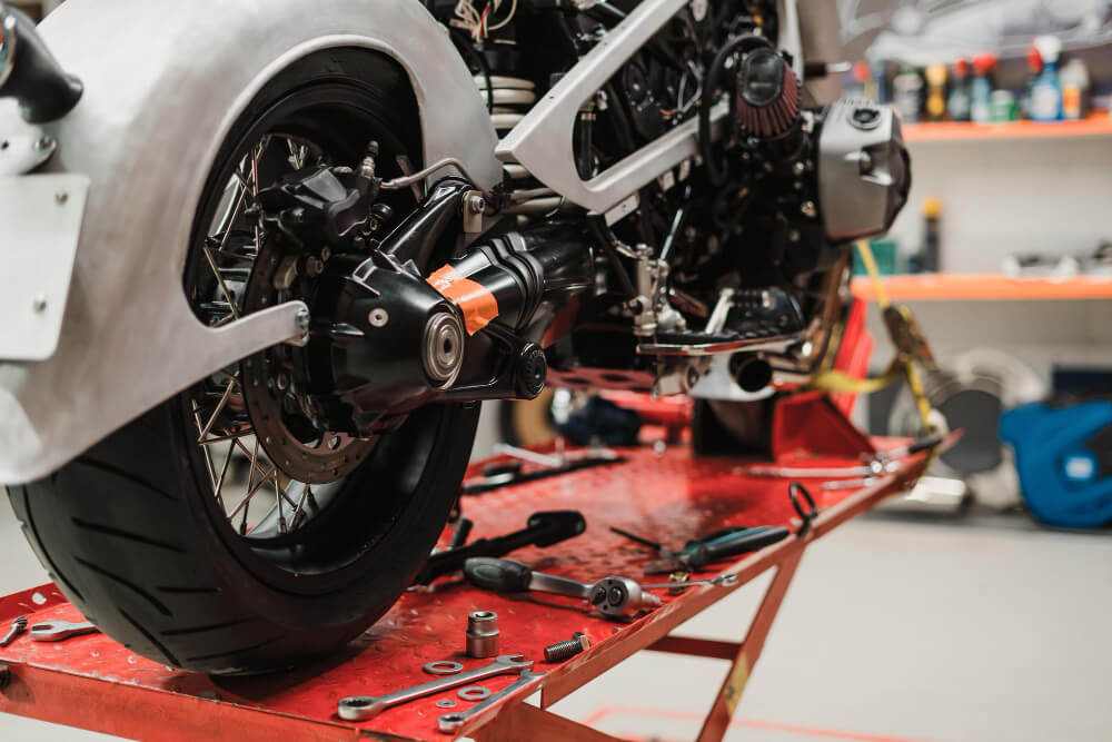 Peut-on coller soi-même une garniture de frein de moto ? 3