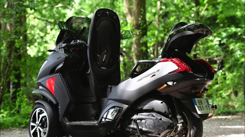 Peugeot Metropolis 400