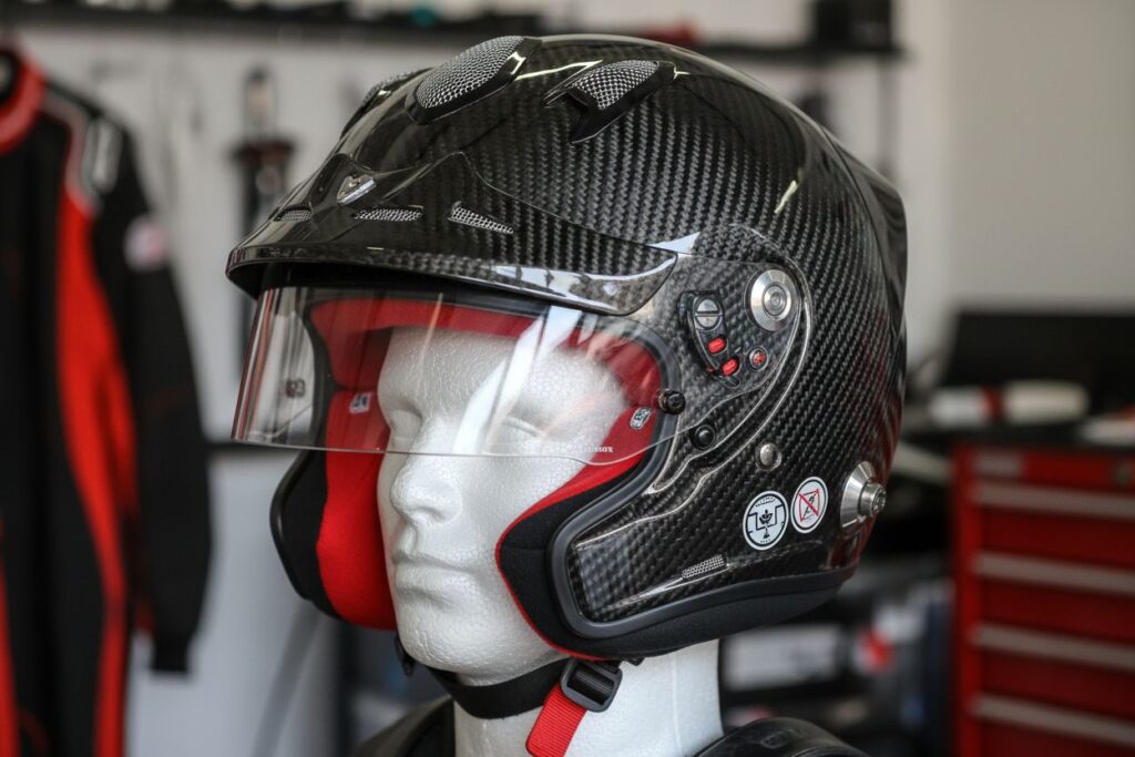 Quels critères pour bien choisir un casque de karting ? 2